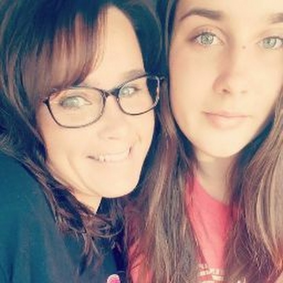 Meet your Posher, Melissa - Picture 1 of 1